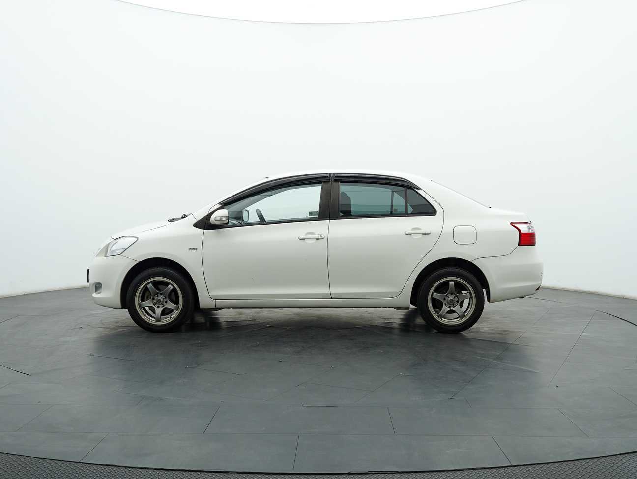 terpakai 2010 Toyota Vios E 1.5