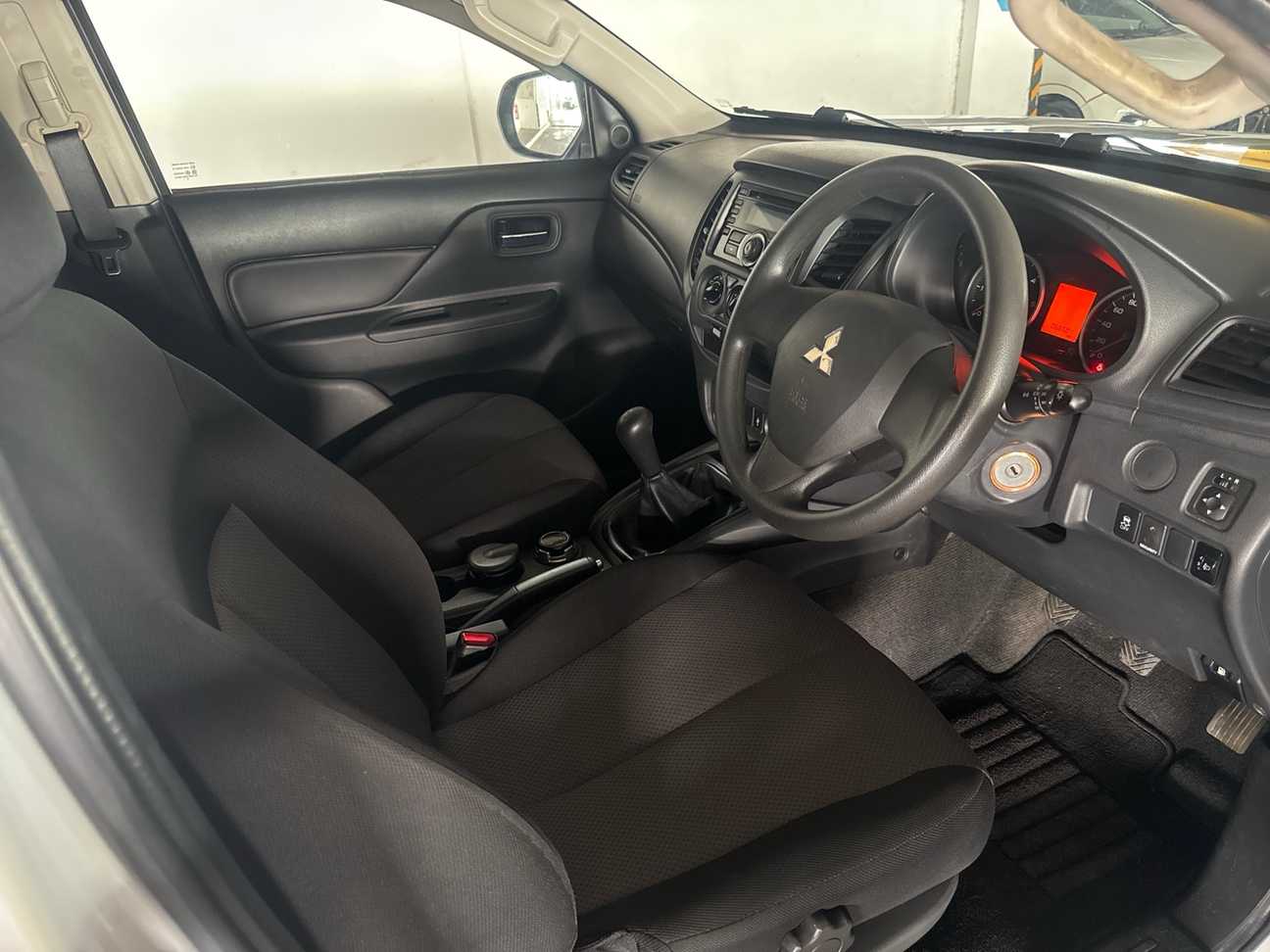 used 2021 Mitsubishi Triton VGT Dual Cab 4X4 2.4