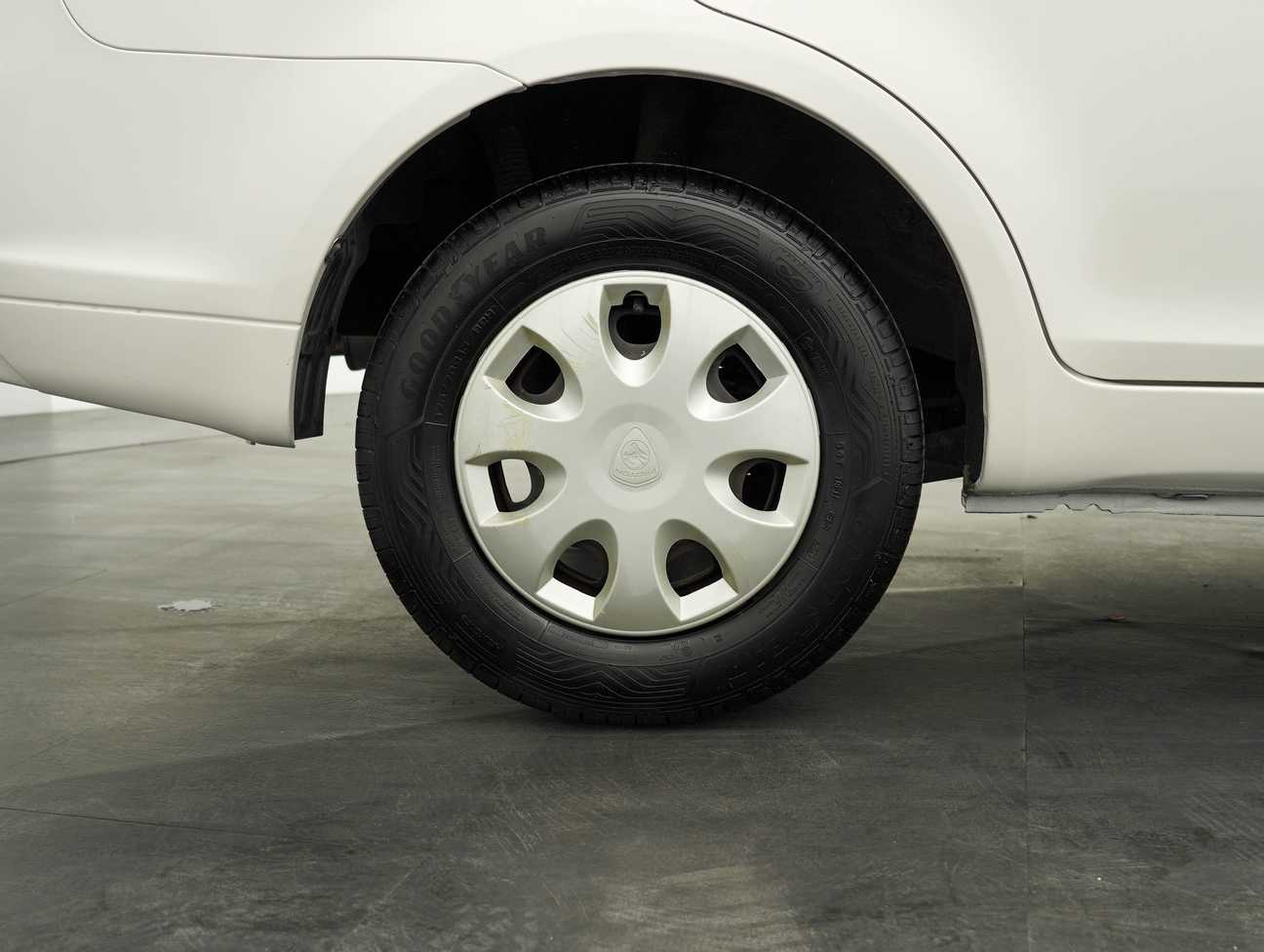 used 2015 Proton Saga SV 1.3