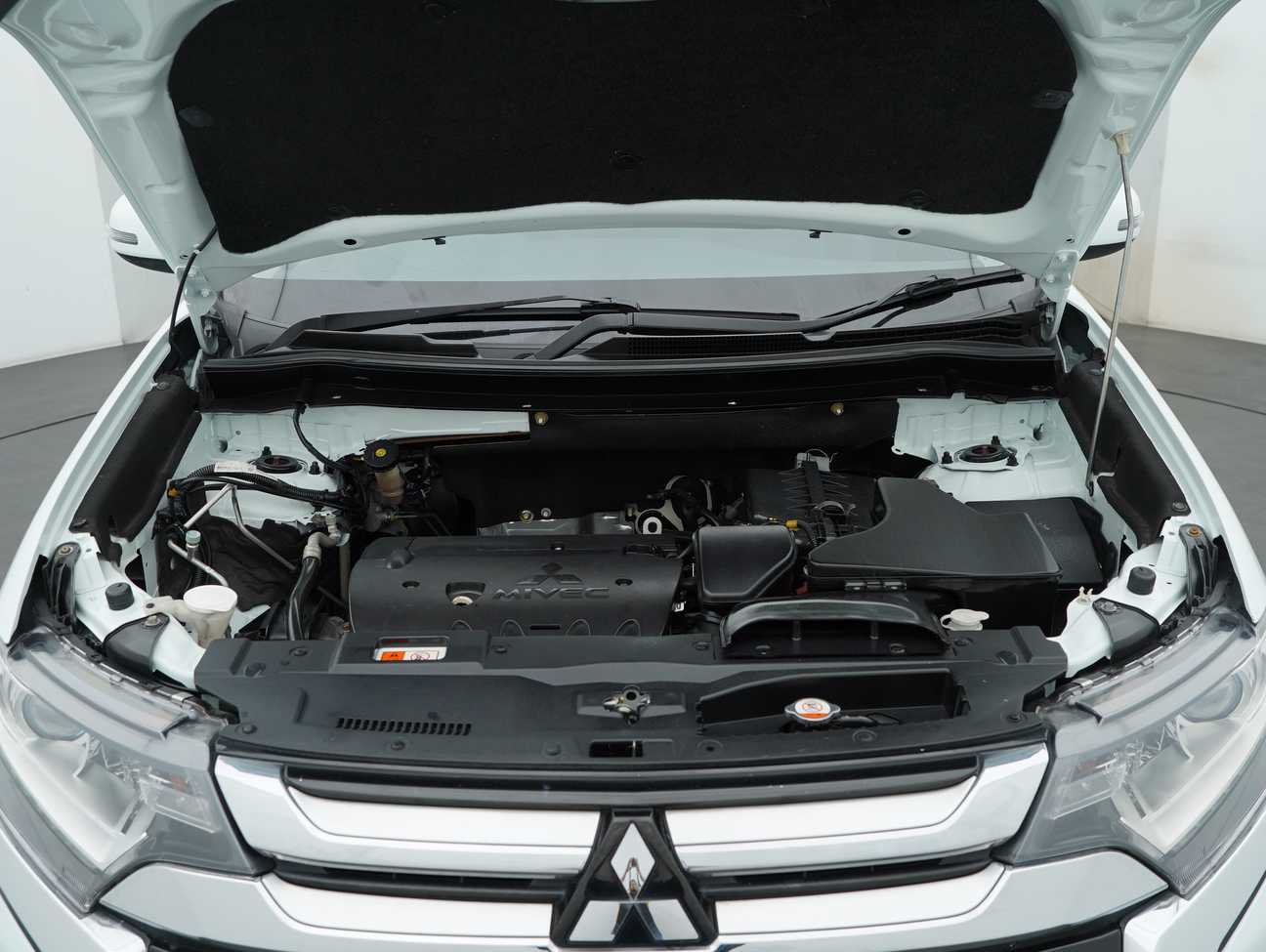 used 2018 Mitsubishi Outlander  2.0