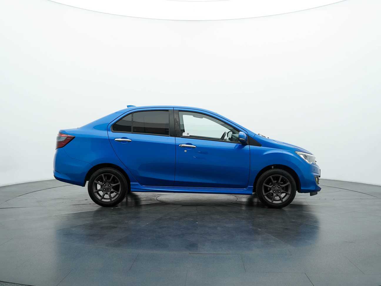 terpakai 2017 Perodua Bezza Advance Premium 1.3