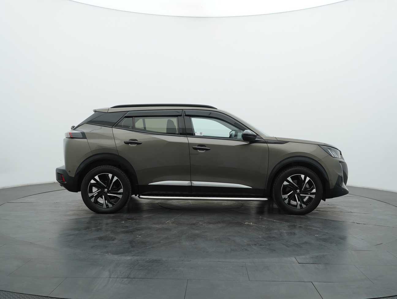 used 2023 Peugeot 2008 Allure 1.2