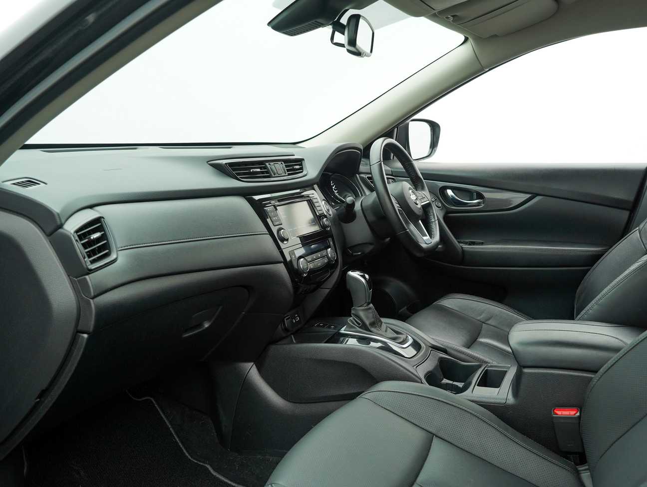 used 2019 Nissan X-Trail Mid 2.0