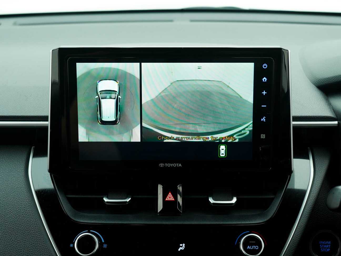 used 2021 Toyota Corolla Cross V 1.8