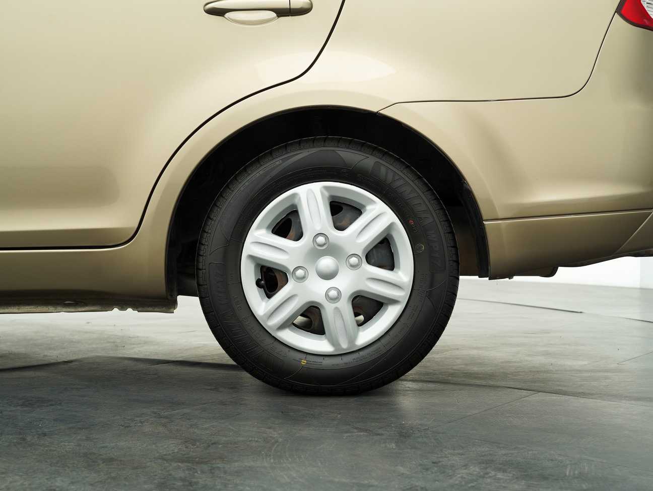 used 2014 Proton Saga SV 1.3