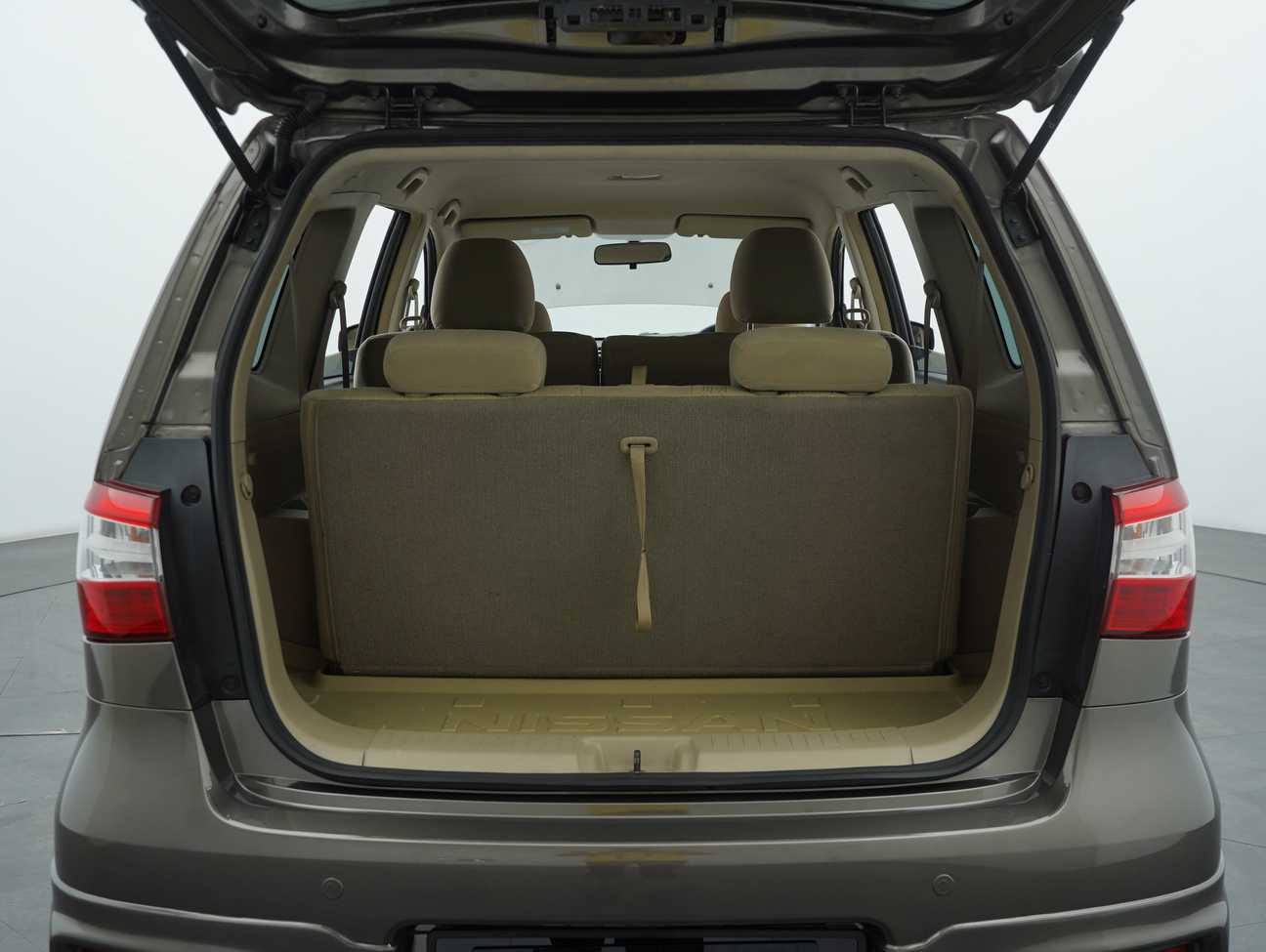 used 2014 Nissan Grand Livina Comfort 1.6