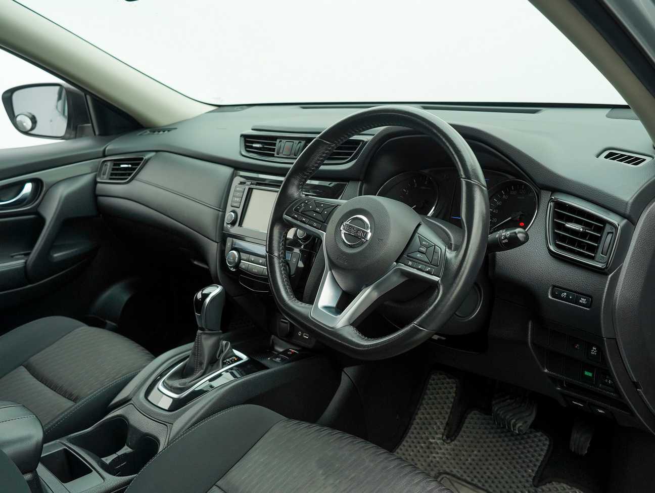 terpakai 2019 Nissan X-Trail  2.0