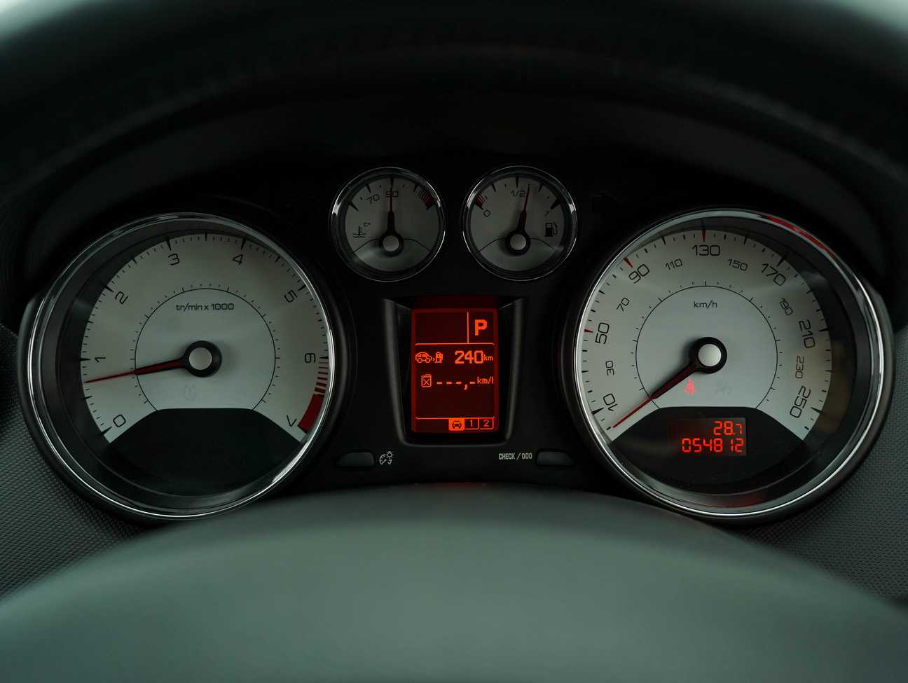 used 2014 Peugeot 408 Turbo 1.6