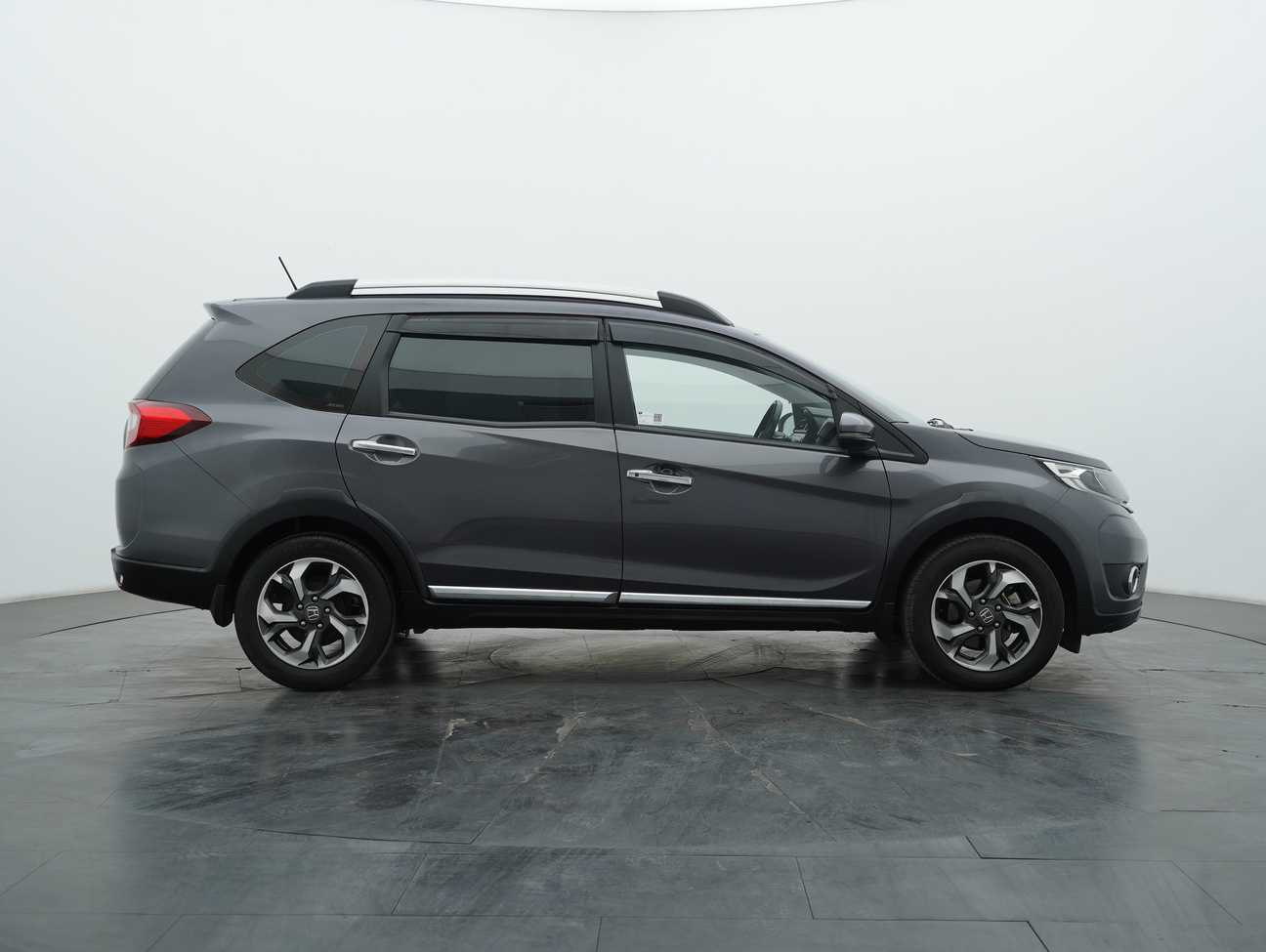 used 2017 Honda BR-V V 1.5