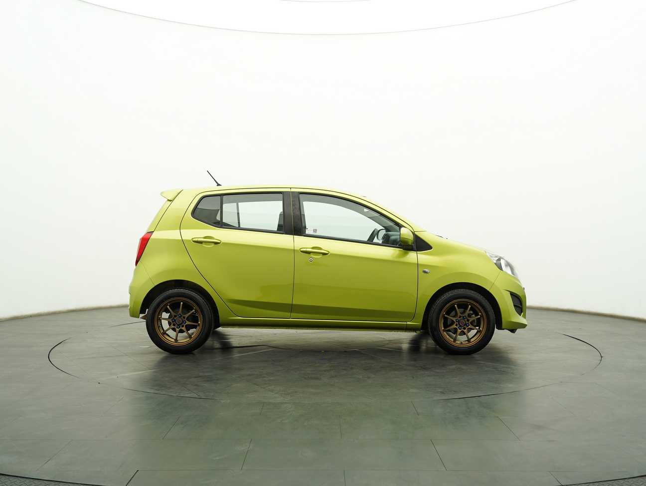 terpakai 2016 Perodua AXIA G 1.0