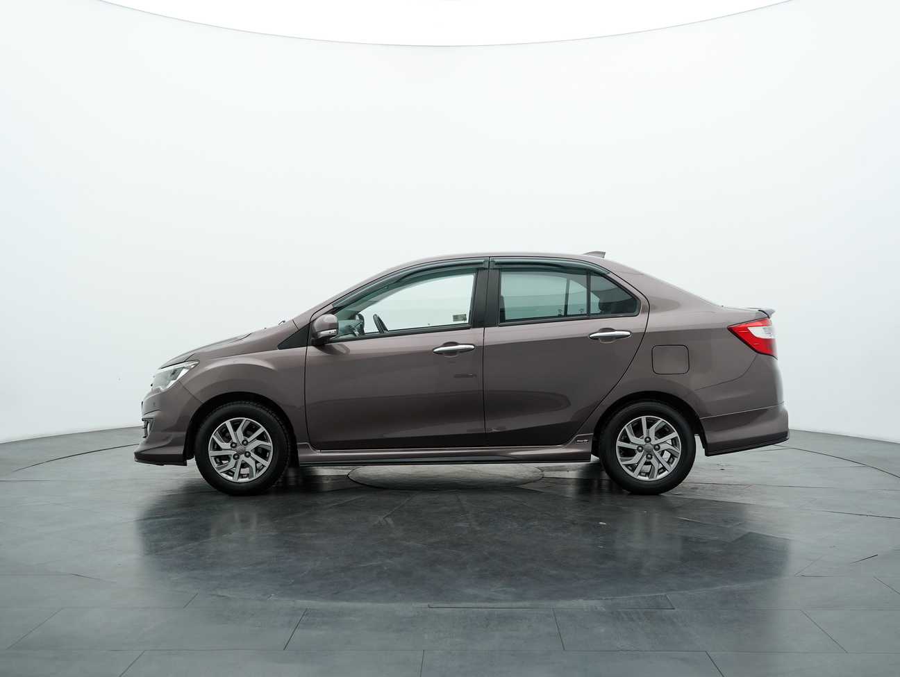 terpakai 2017 Perodua Bezza Advance Premium 1.3