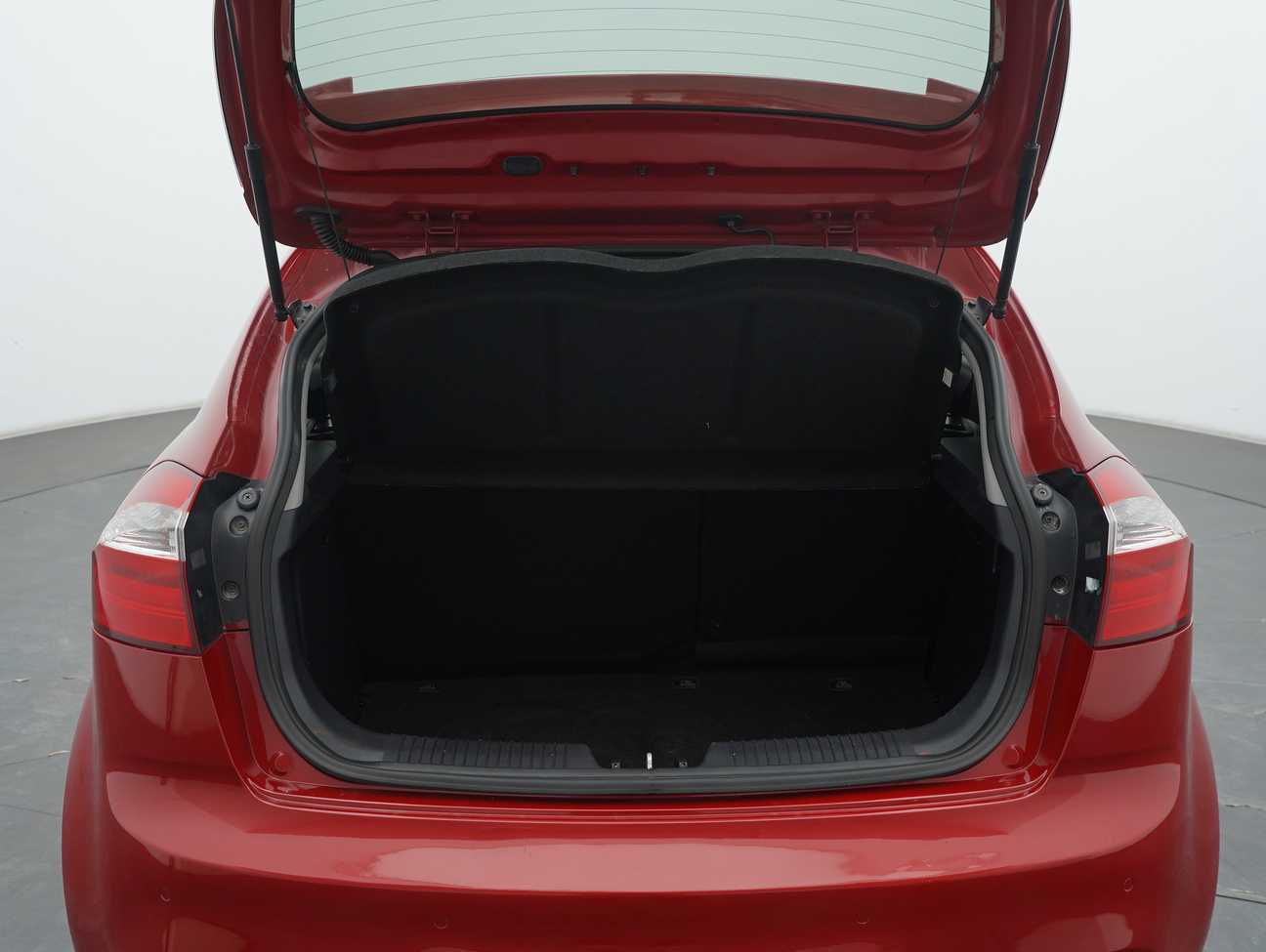 terpakai 2014 Kia Rio SX 1.4