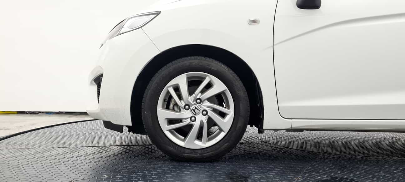 used 2016 Honda JAZZ E 1.5