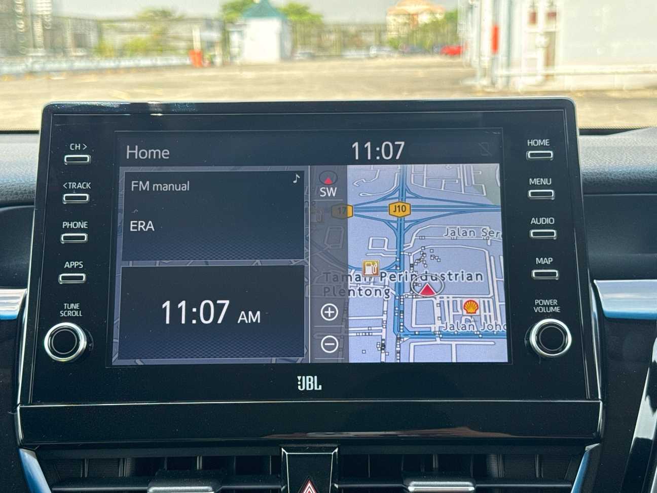 terpakai 2023 Toyota Camry V 2.5