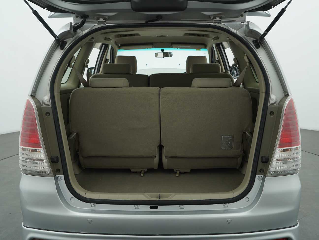 used 2010 Toyota Innova G 2.0