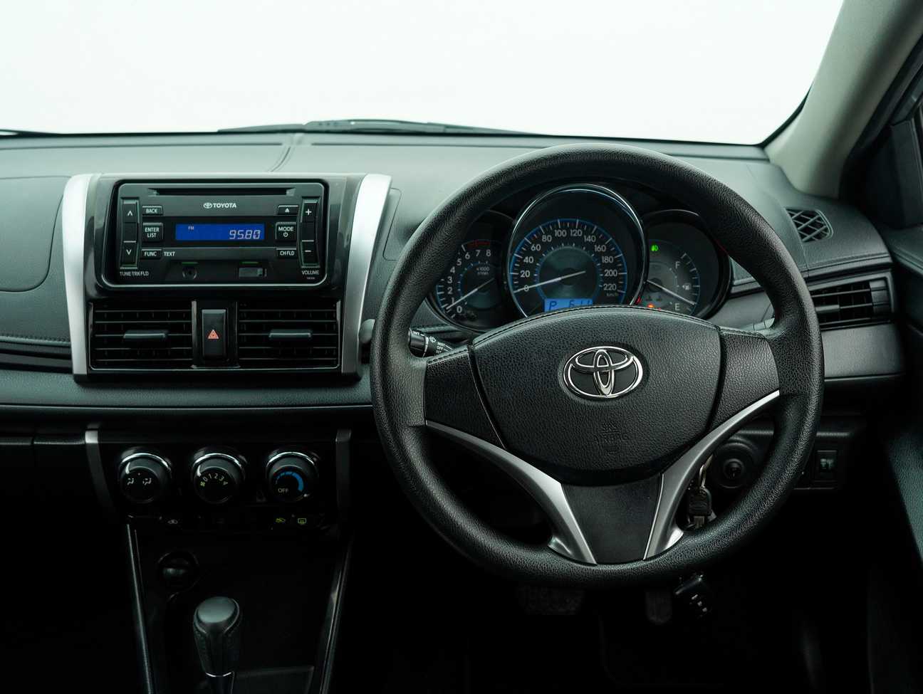 used 2014 Toyota Vios J 1.5