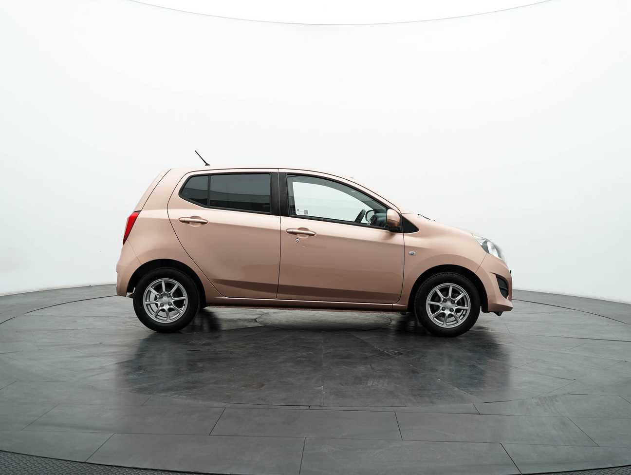 terpakai 2016 Perodua AXIA G 1.0