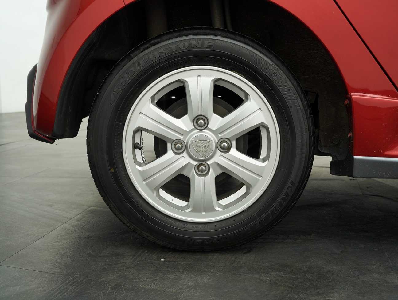 used 2016 Proton Iriz Standard 1.3