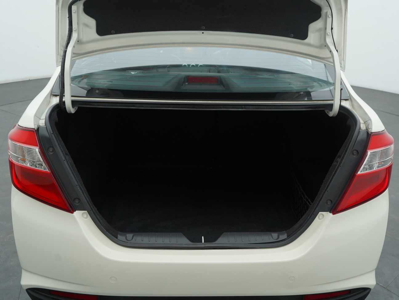 terpakai 2018 Perodua Bezza Advance 1.3