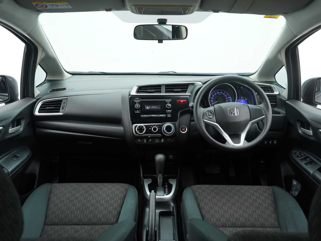 used 2014 Honda Jazz E 1.5