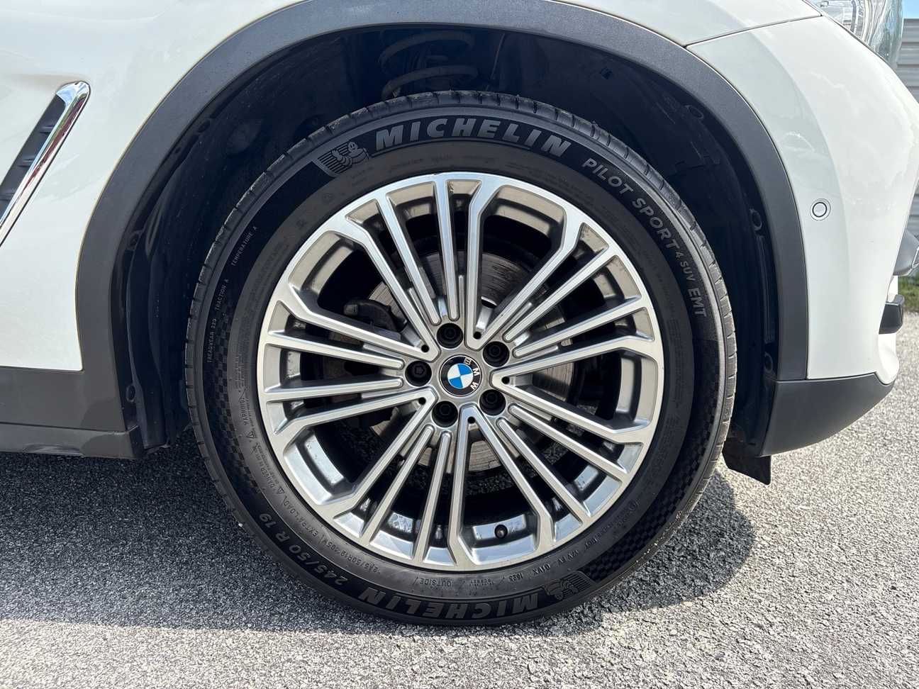 terpakai 2019 BMW X3 xDrive30i Luxury 2.0