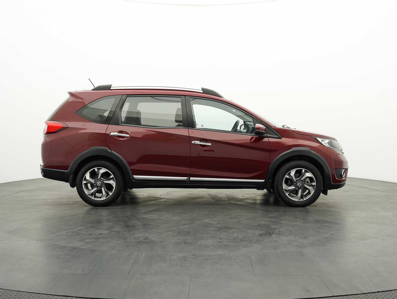 used 2017 Honda BR-V V 1.5