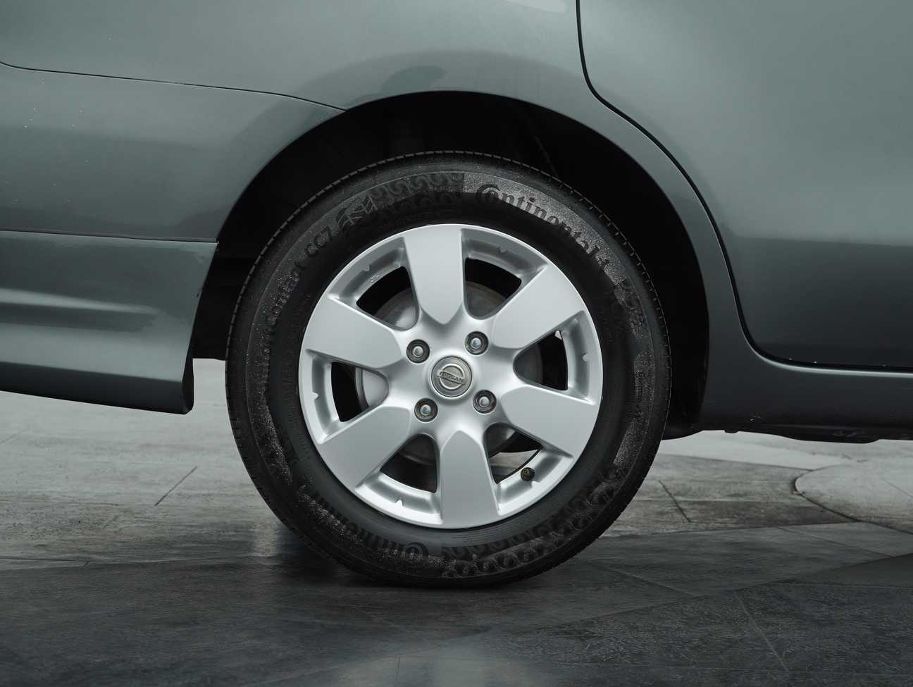 used 2013 Nissan Grand Livina Comfort 1.6