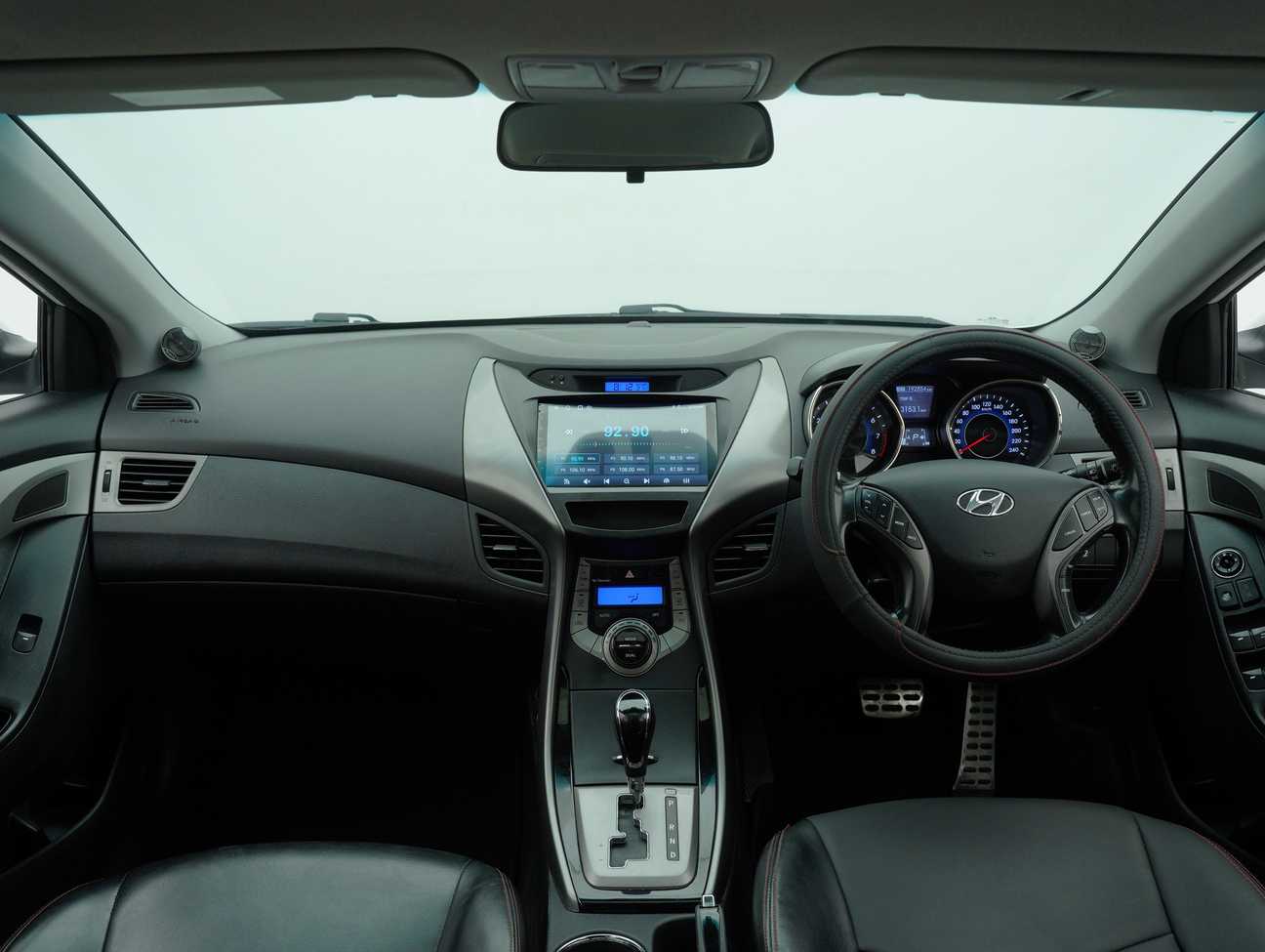 used 2012 Inokom Elantra Premium 1.8