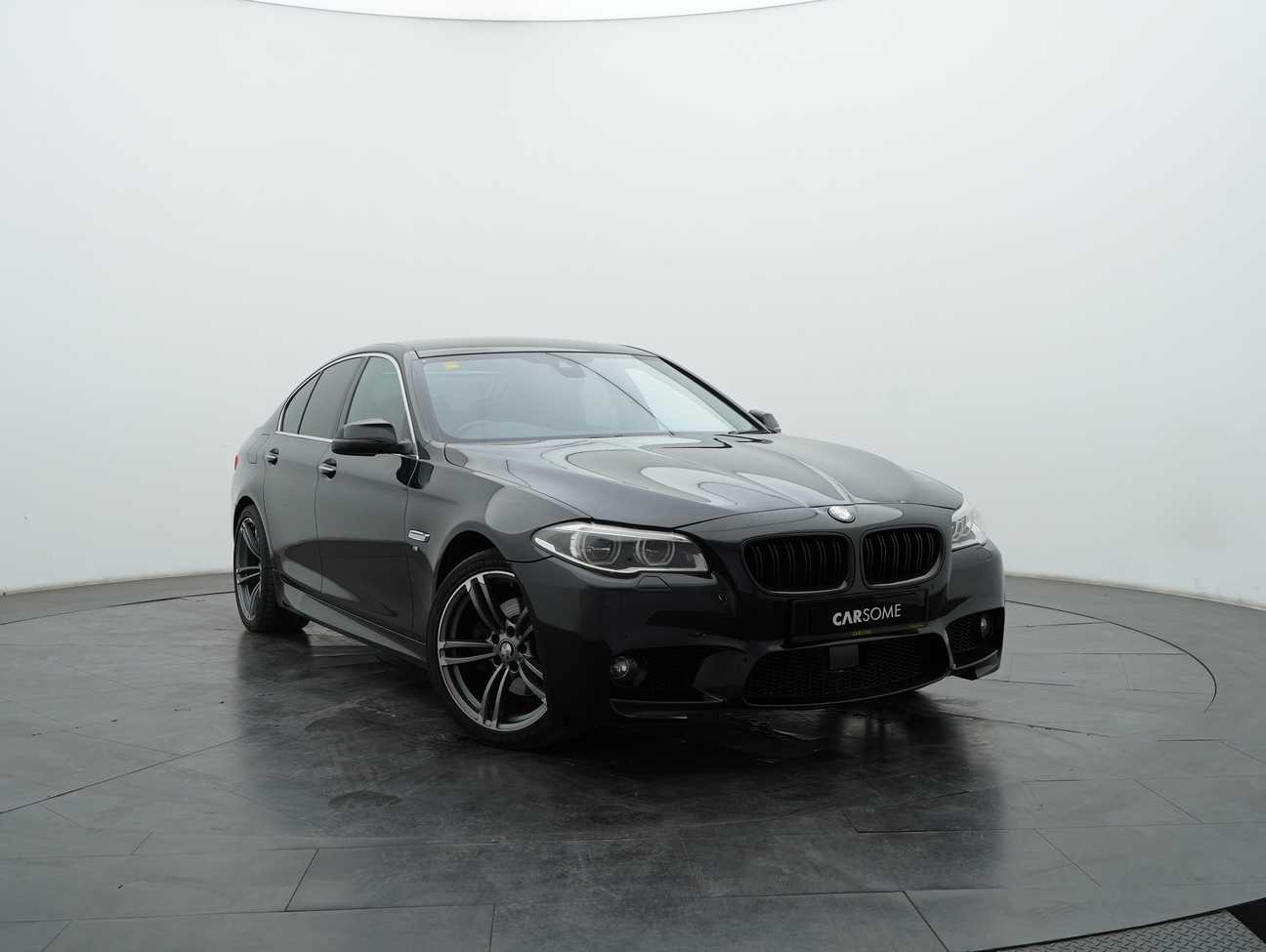 used 2012 BMW 520i  2.0