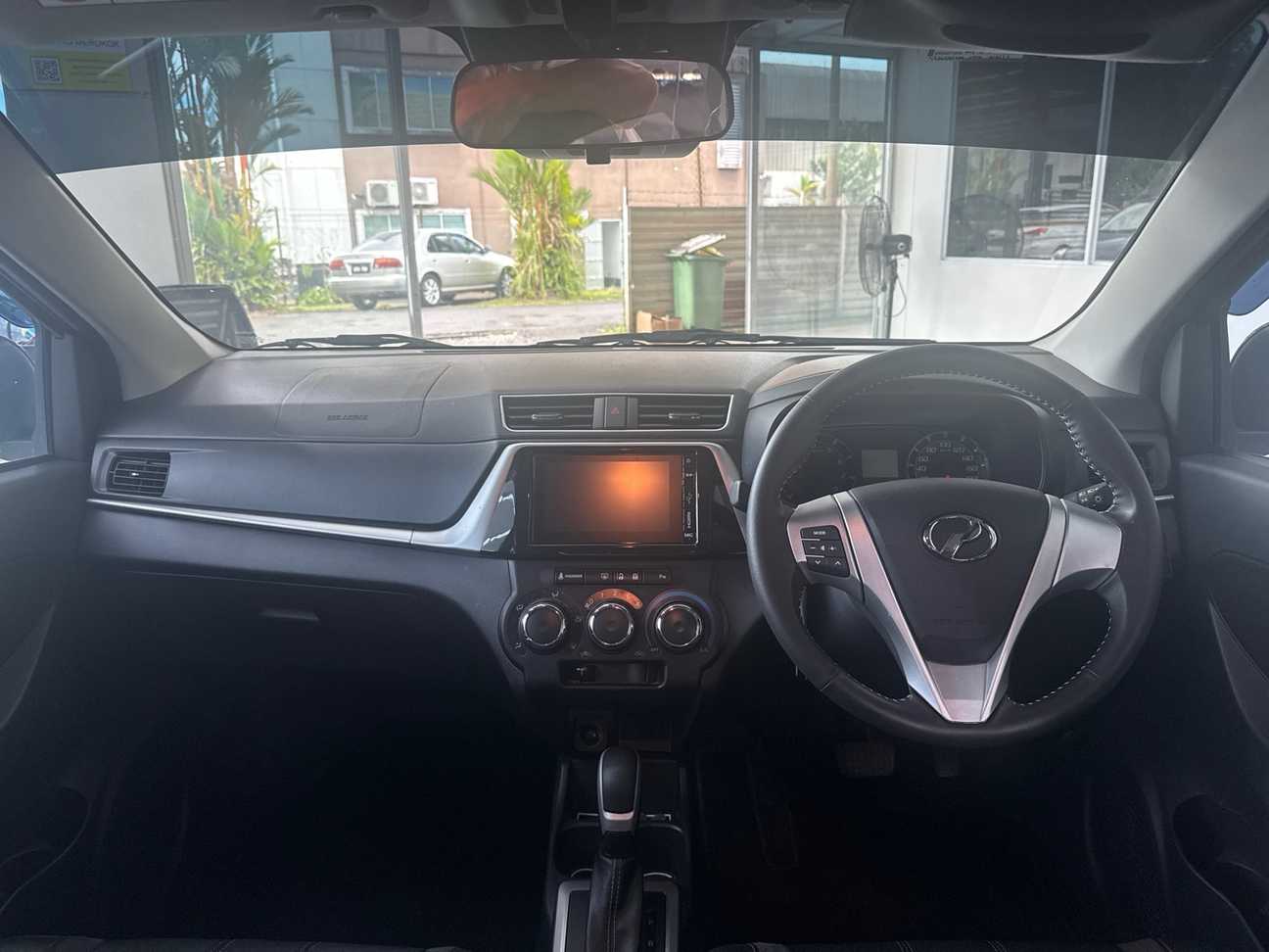 terpakai 2022 Perodua Bezza Advance 1.3