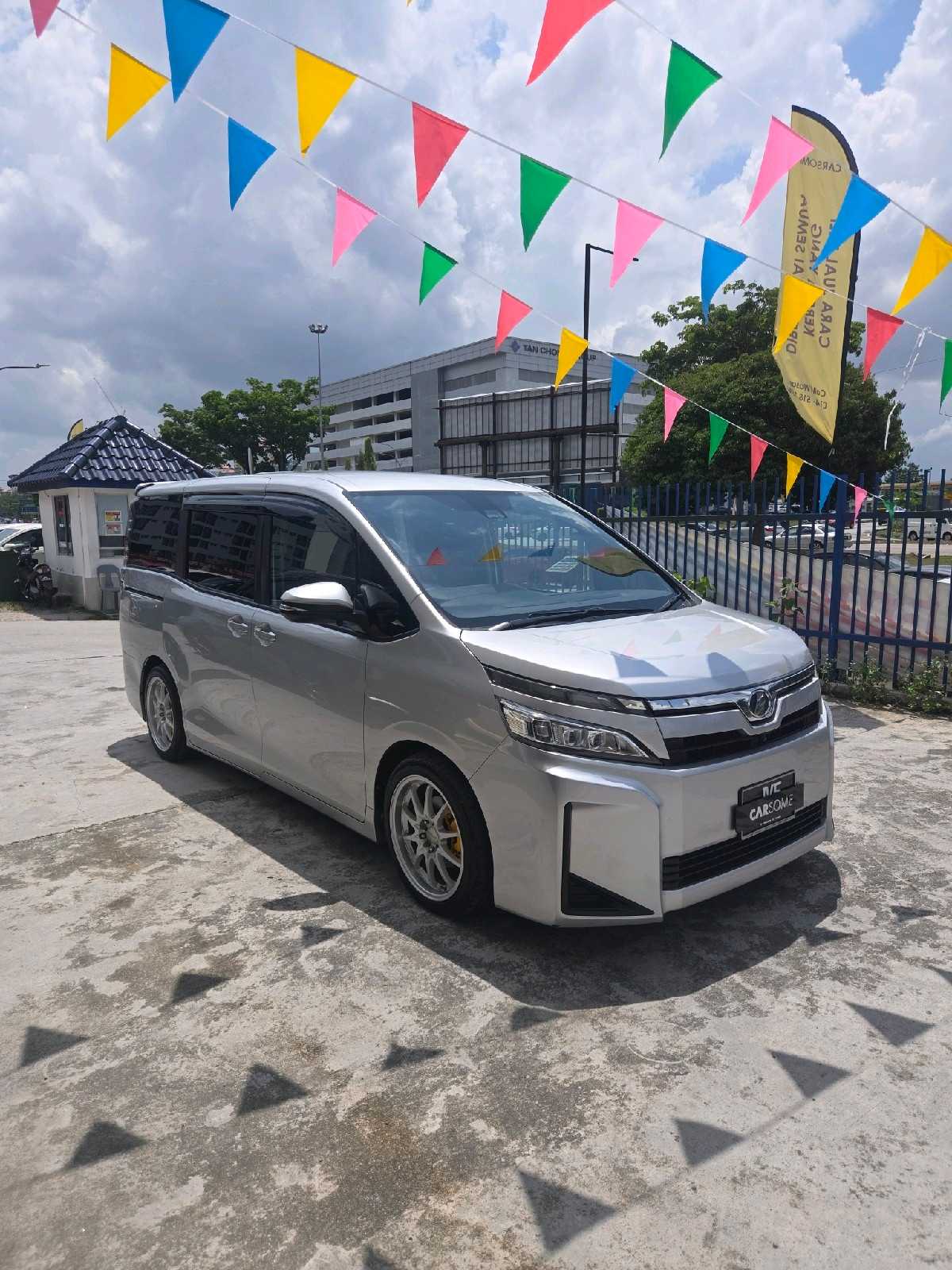 used 2018 Toyota Voxy X 2.0