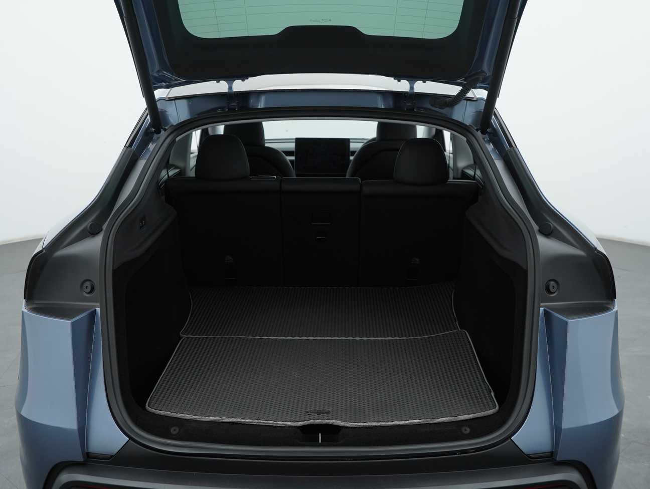 used 2025 Tesla Model Y Standard Range 