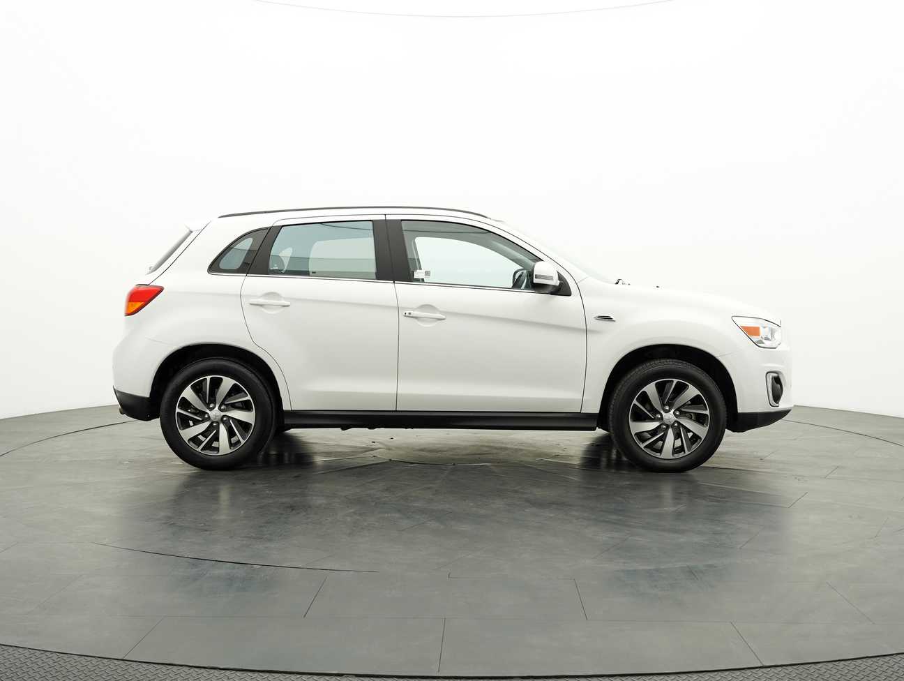 used 2017 Mitsubishi ASX  2.0