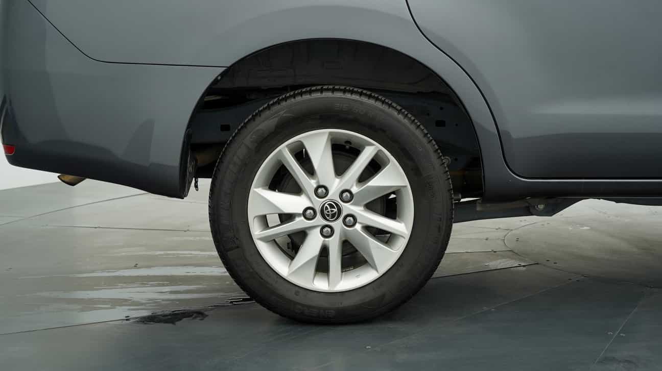 used 2017 Toyota INNOVA G 2.0