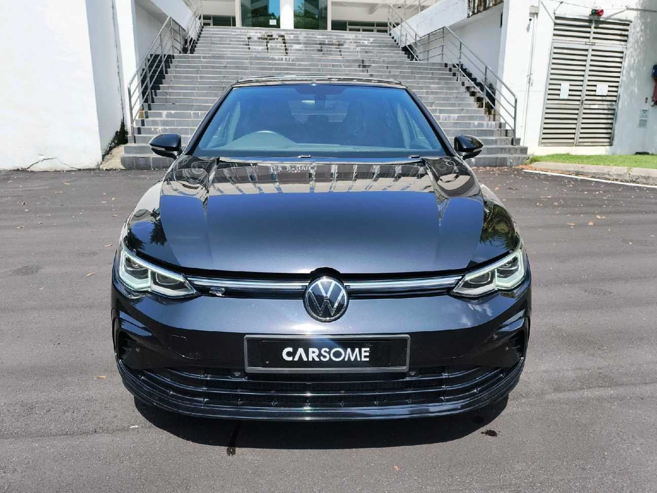 terpakai 2022 Volkswagen Golf TSI R-Line 1.4