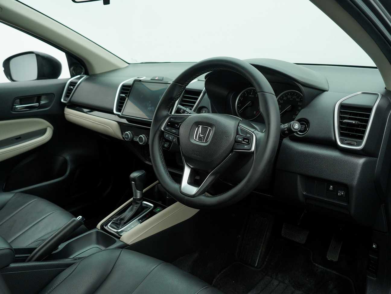 used 2022 Honda City V 1.5