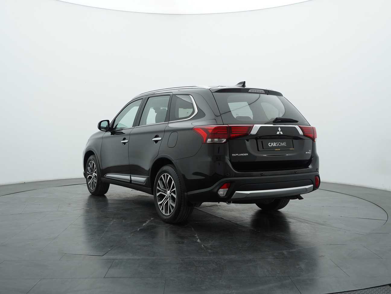 terpakai 2019 Mitsubishi Outlander  2.0