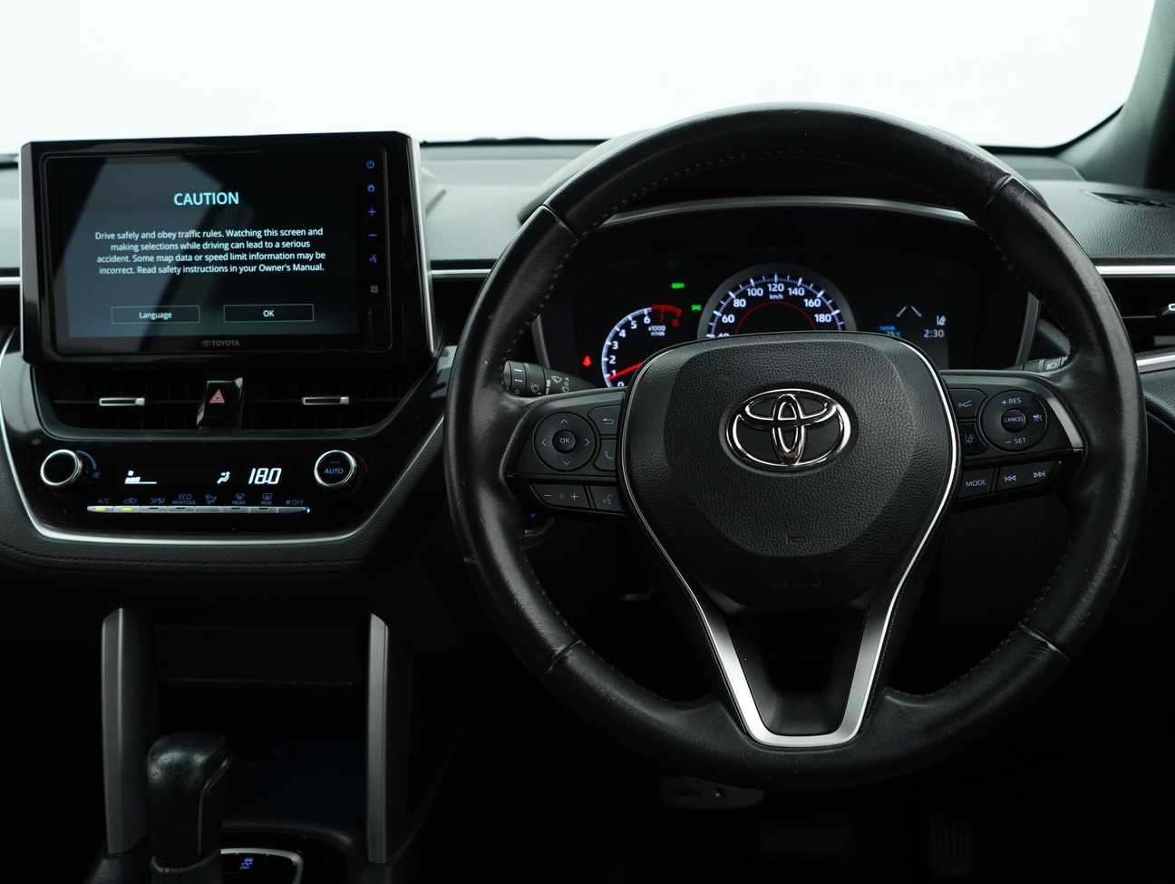used 2021 Toyota Corolla Cross V 1.8