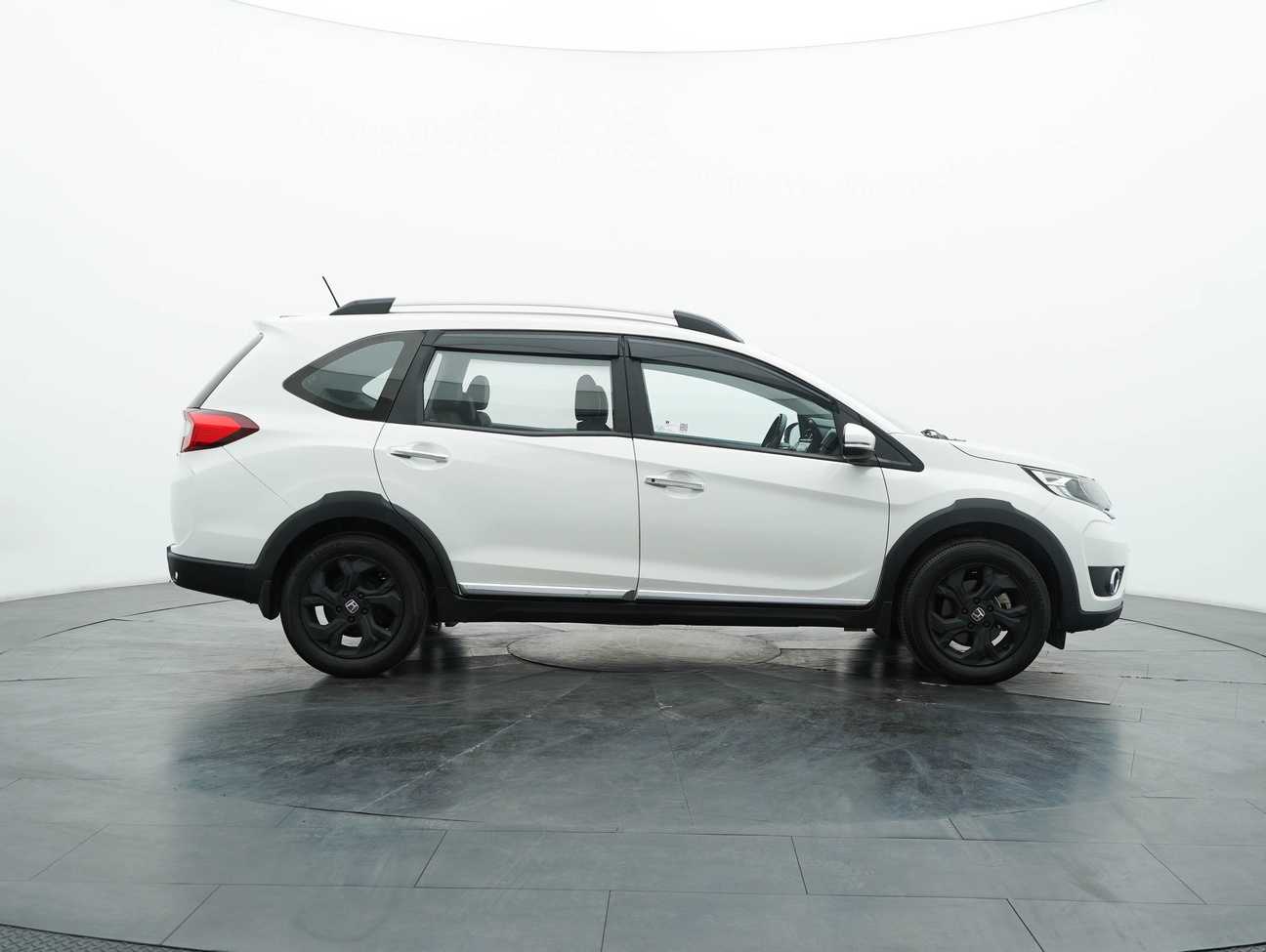 used 2018 Honda BR-V V 1.5