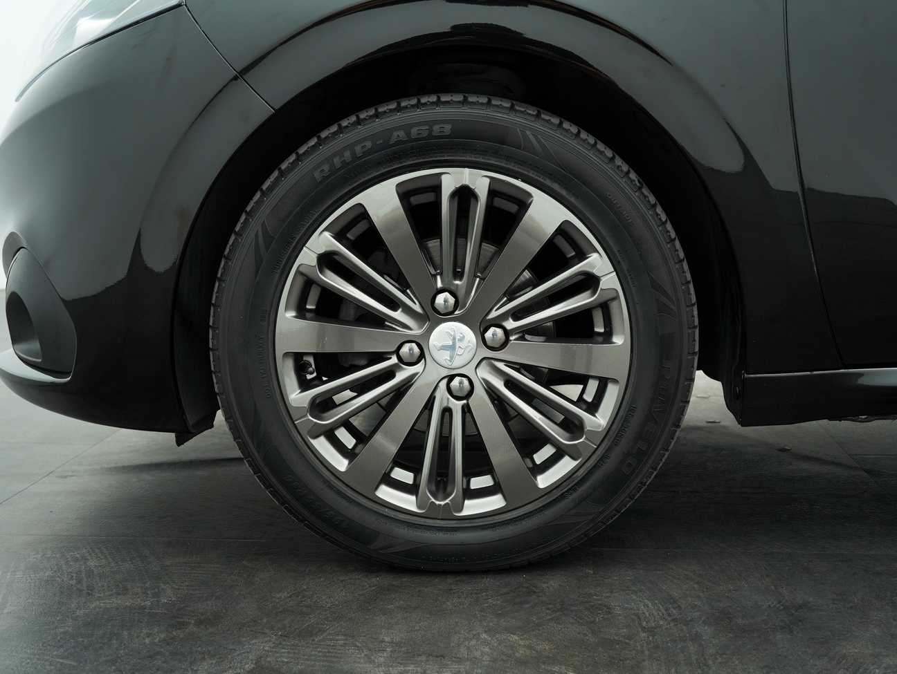 used 2018 Peugeot 208 PureTech 1.2