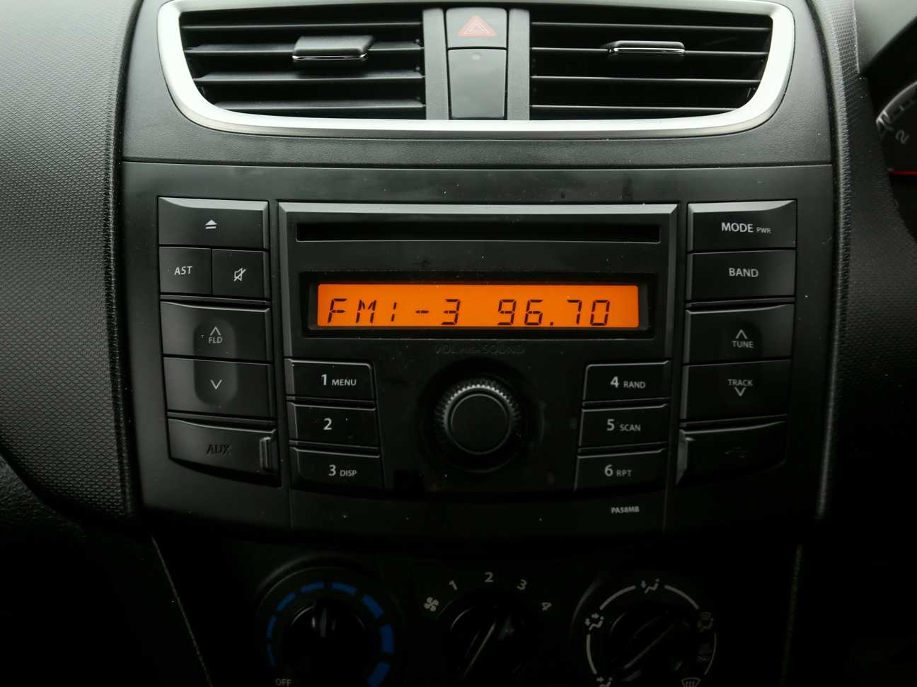 used 2014 Suzuki SWIFT  1.4