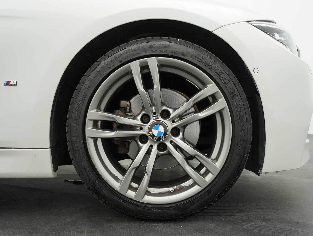 used 2018 BMW 330e M Sport 2.0