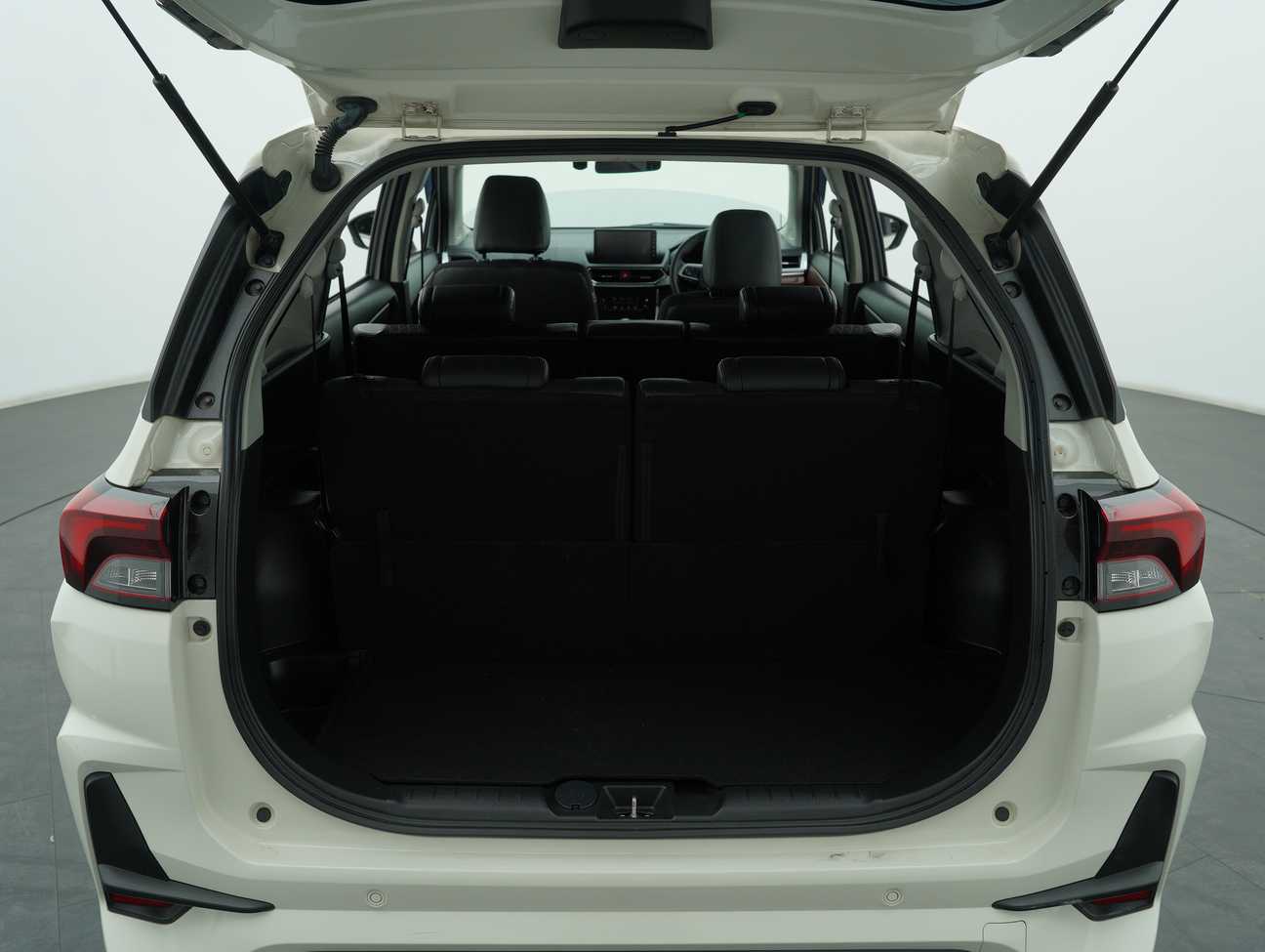 used 2023 Perodua Alza AV 1.5