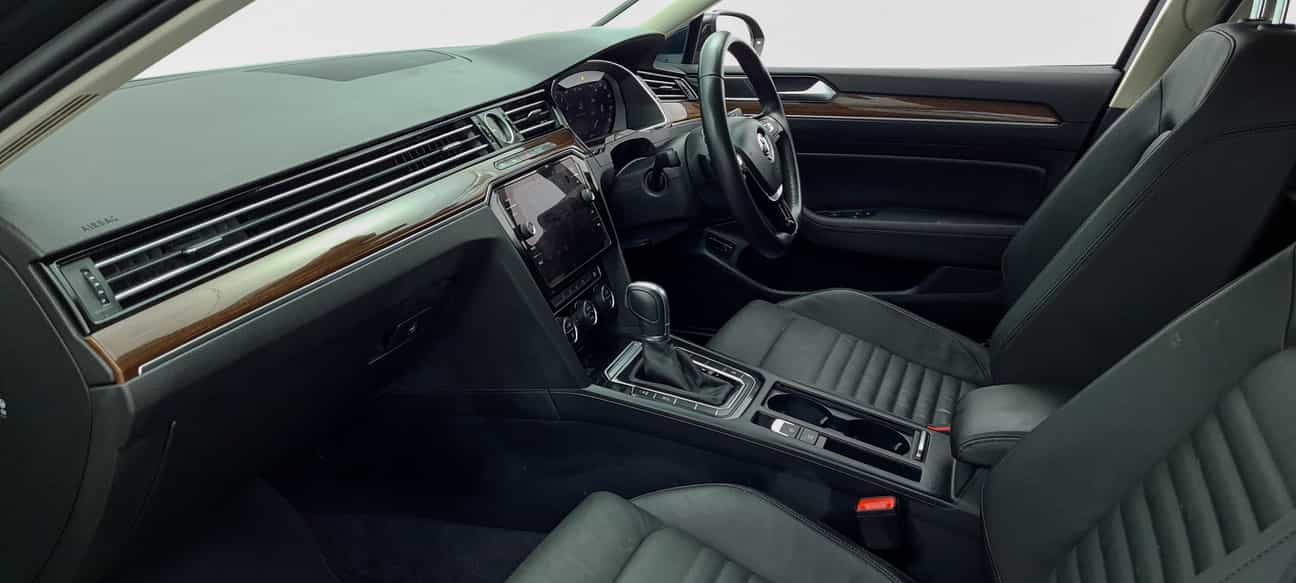 used 2019 Volkswagen PASSAT  2.0