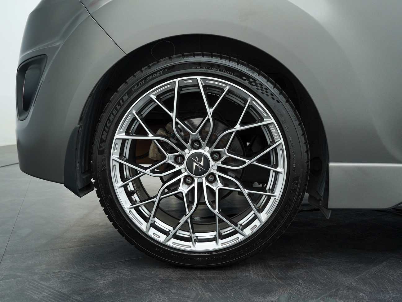 terpakai 2015 Hyundai Veloster Turbo 1.6