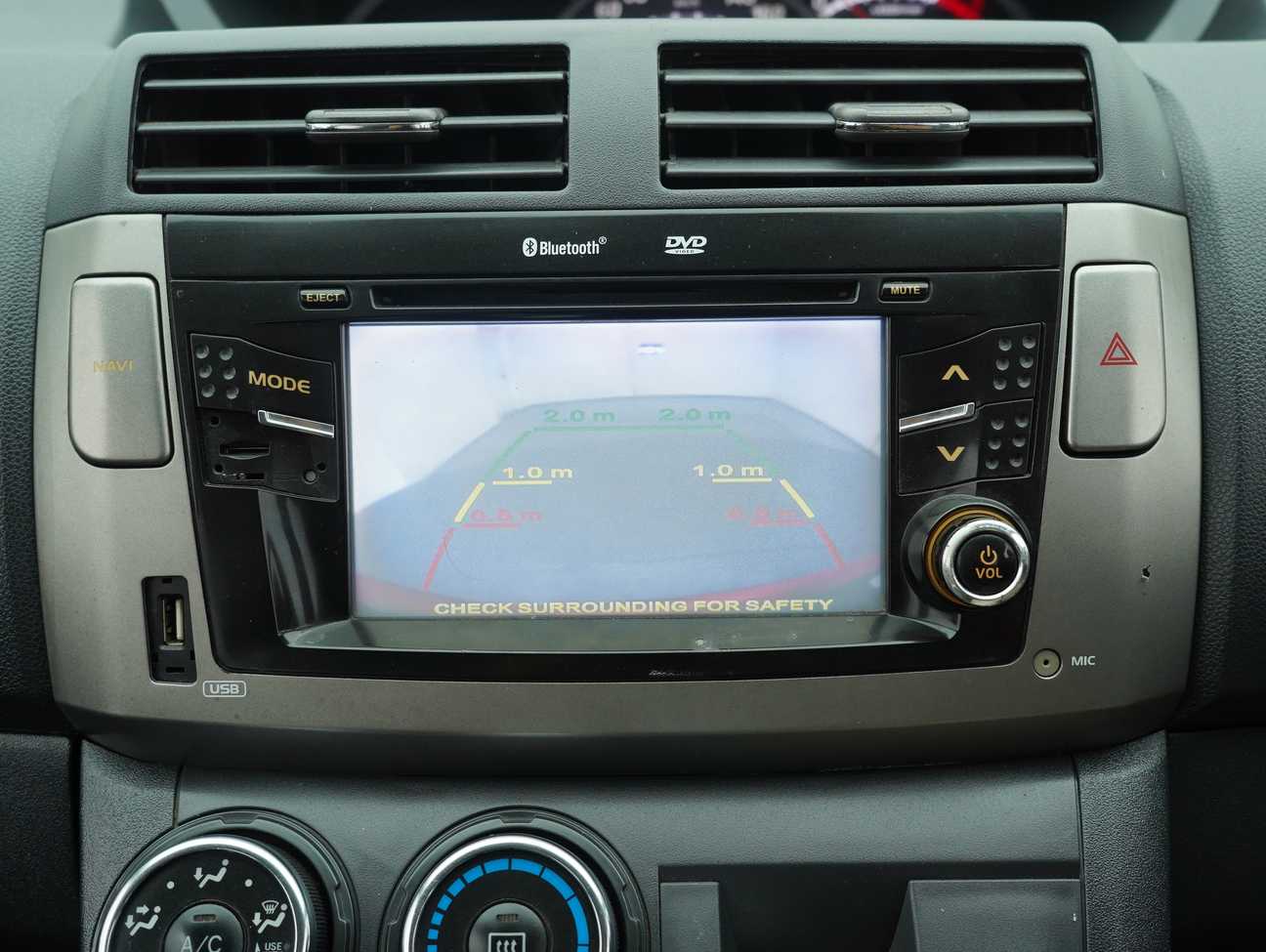 terpakai 2014 Perodua Alza Advance 1.5