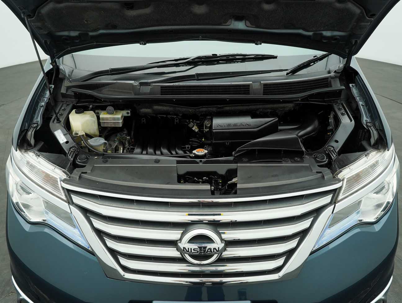 terpakai 2015 Nissan Serena S-Hybrid High-Way Star 2.0