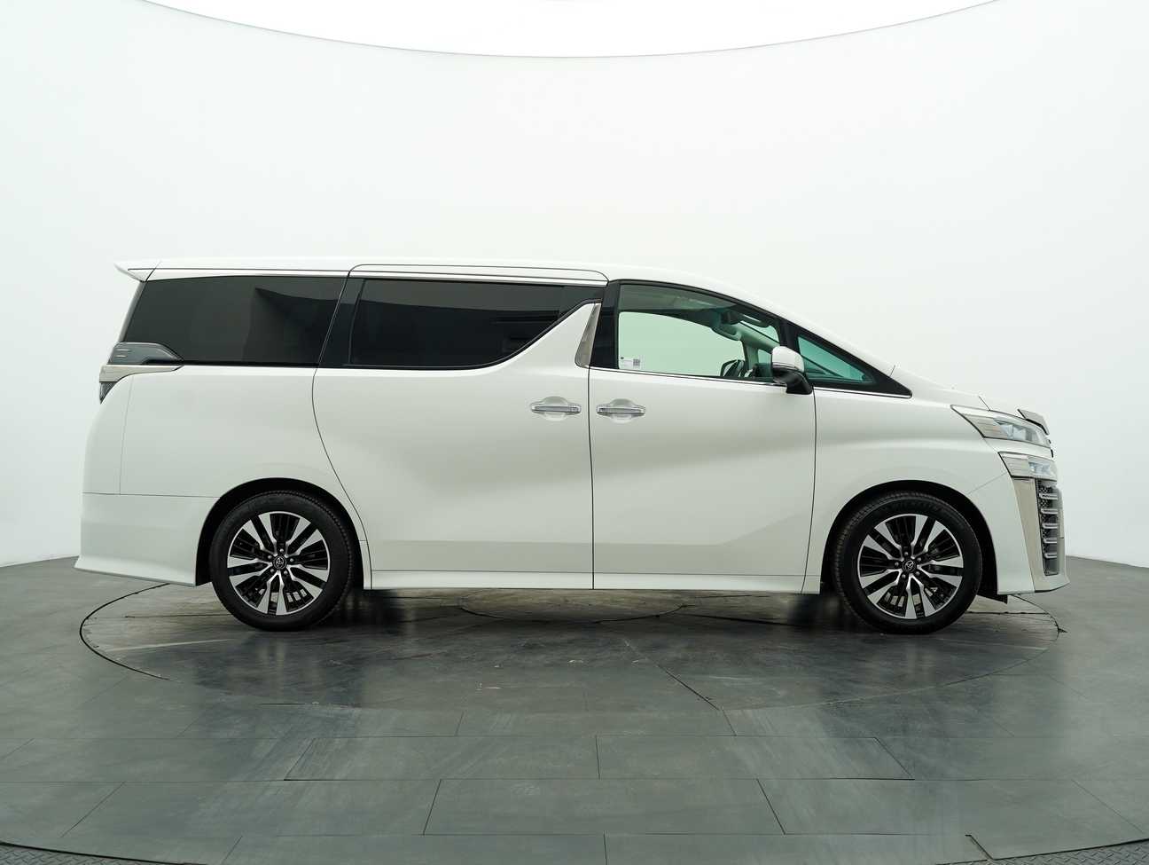 used 2019 Toyota Vellfire ZG 2.5