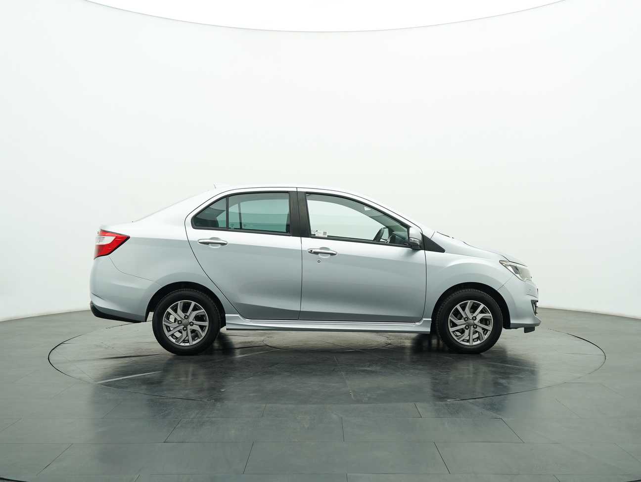 used 2018 Perodua Bezza Advance Premium 1.3