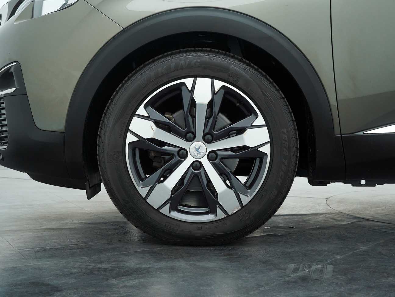 terpakai 2018 Peugeot 3008 THP Allure 1.6